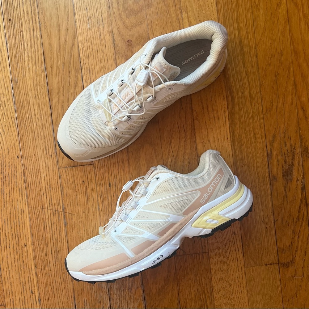 Salomon Contagrip XT wings Women's Beige Athletic Shoes